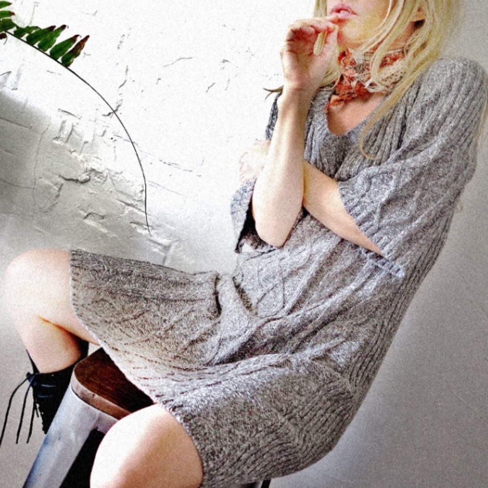 Loose fitting grey knit dress M